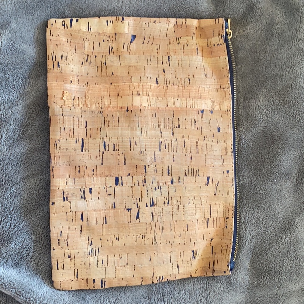 C Wonder Cork Clutch